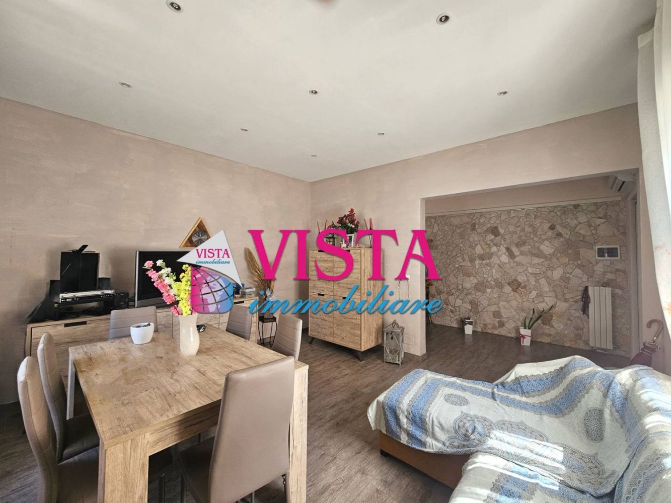 Квартира с 4 спальнями в Пескара, Италия № 402612