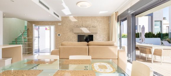 Вилла с 4 спальнями в Аликанте, Испания № 189204 10