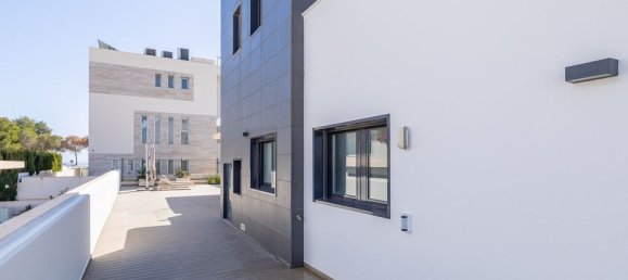 Вилла с 4 спальнями в Аликанте, Испания № 189204 48