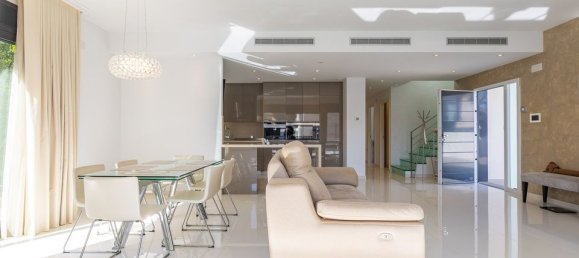 Вилла с 4 спальнями в Аликанте, Испания № 189204 7