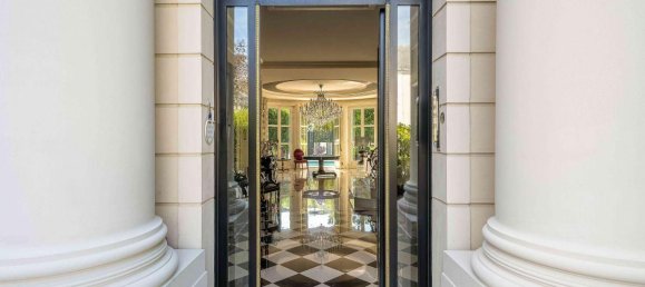 5 bedrooms House in Le Perreux-sur-Marne, France No. 172396 4