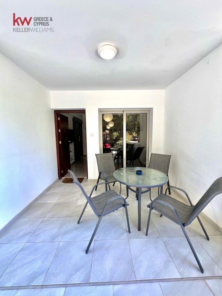 Квартира с 2 спальнями в Менеу, Кипр № 26430