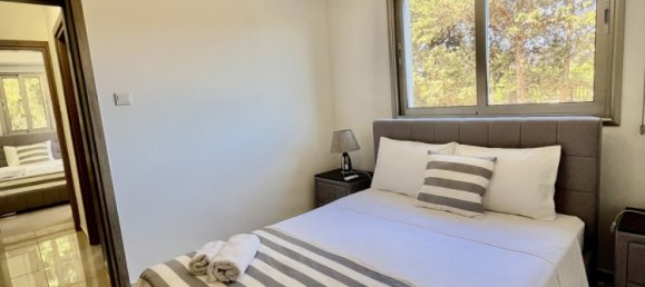 Квартира с 2 спальнями в Менеу, Кипр № 26430 13