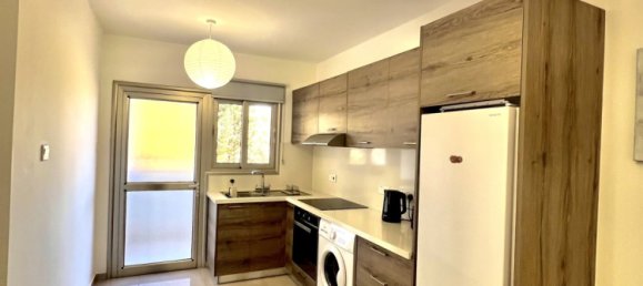 Квартира с 2 спальнями в Менеу, Кипр № 26430 11