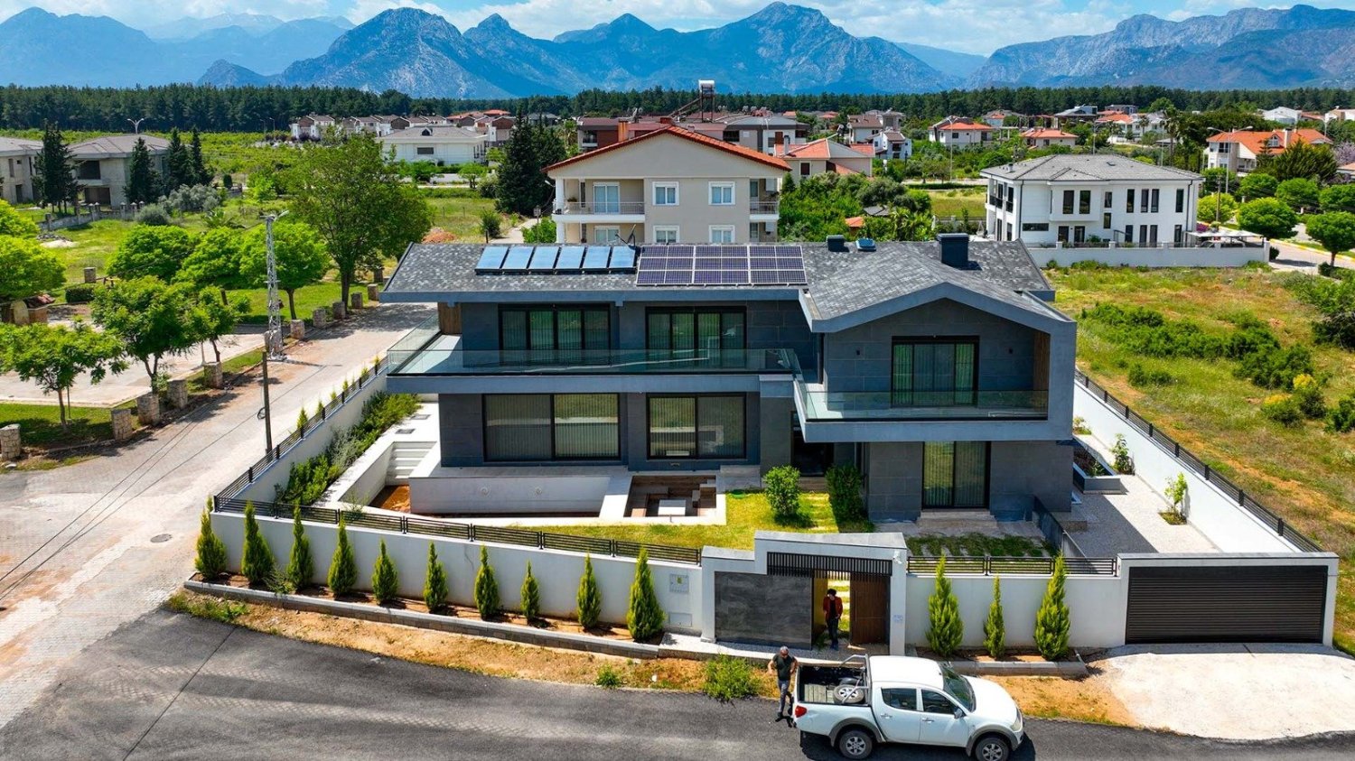 Villa 6+1 in Antalya, Turkey No. 26849