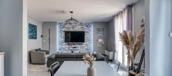 Casa de 3 dormitorios en Mantes-la-Ville, France No. 319420 3