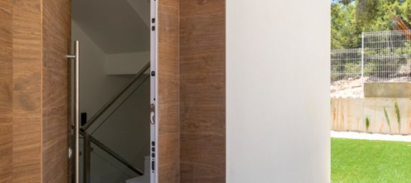 3 bedrooms Villa in Finestrat, Spain No. 2689 4