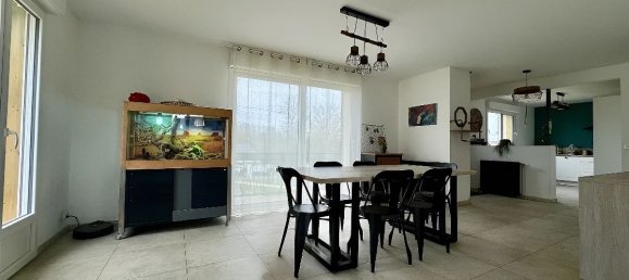 3 bedrooms Villa in Thennes, France No. 54657 7