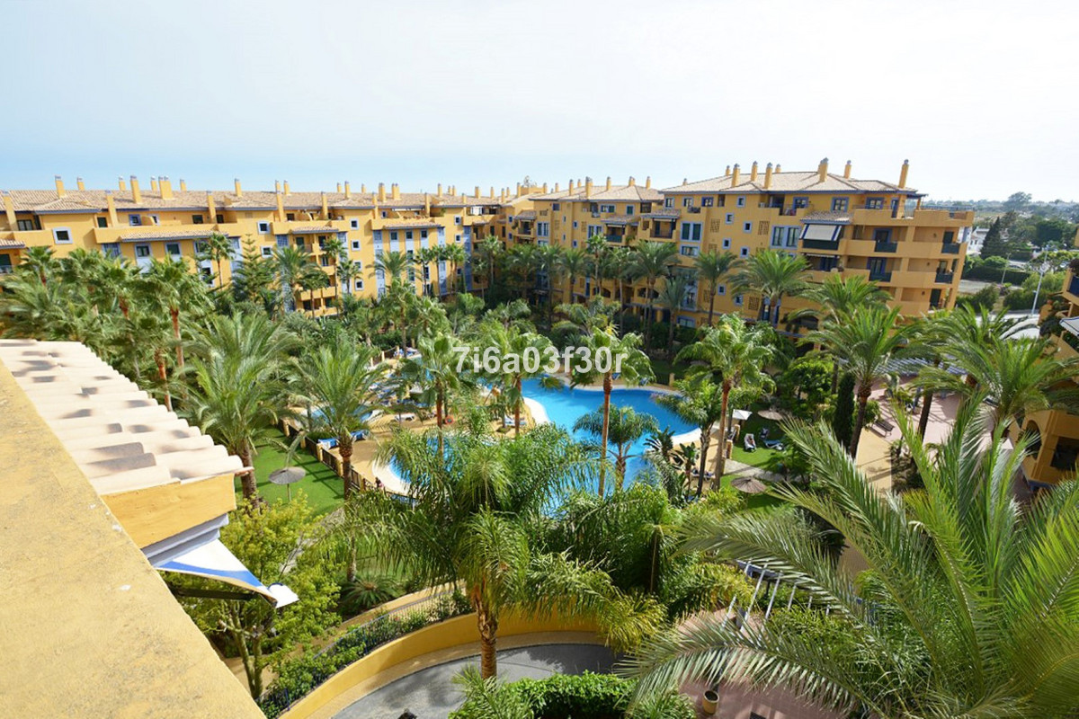 3 Schlafzimmer Penthouse in Marbella, Spain, Nr. 65938