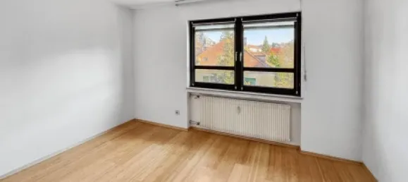 3 rooms Apartment in Wurzburg, Germany No. 12347 3