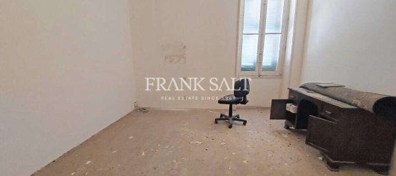 Отель, гостиница с 4 спальнями в Корми, Мальта № 1849 8