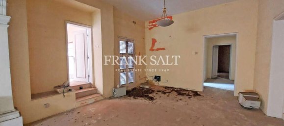 Отель, гостиница с 4 спальнями в Корми, Мальта № 1849 6