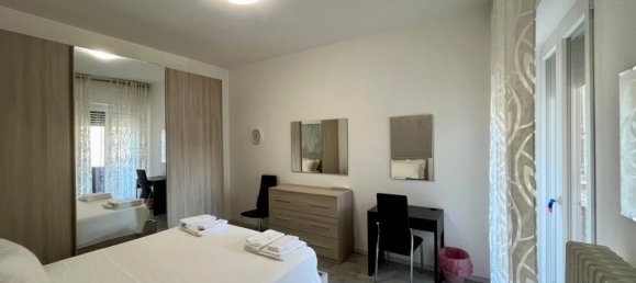 2 bedrooms Apartment in Florence, Italy No. 328797 15