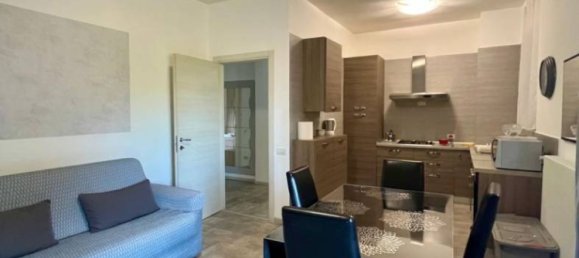 2 bedrooms Apartment in Florence, Italy No. 328797 2