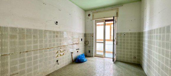 3 rooms Apartment in Castellammare di Stabia, Italy No. 227626 16