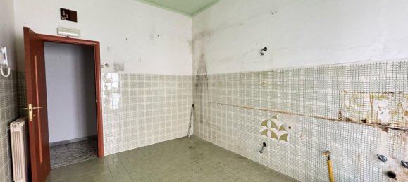 3 rooms Apartment in Castellammare di Stabia, Italy No. 227626 15