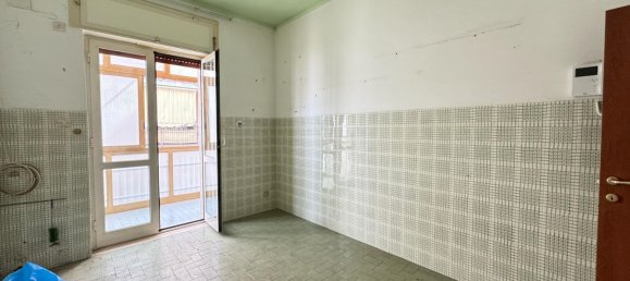 3 rooms Apartment in Castellammare di Stabia, Italy No. 227626 14