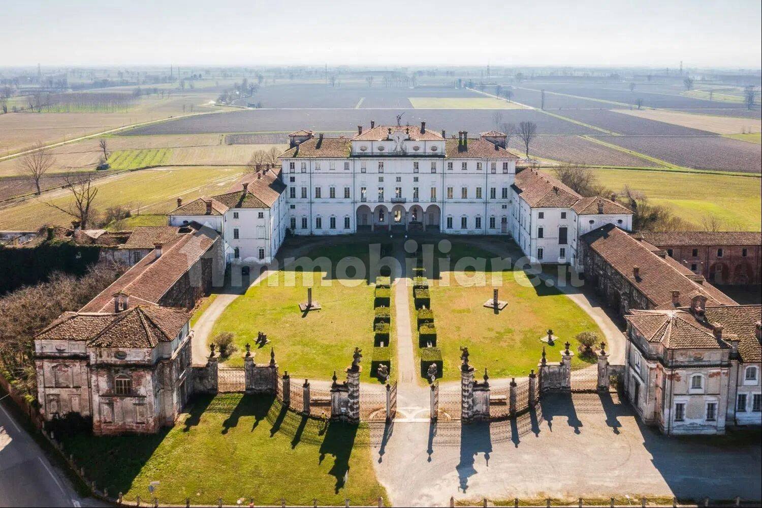 3 bedrooms Apartment in Lodi Vecchio, Italy No. 385271