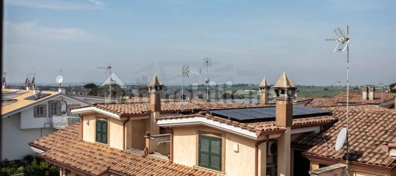 3 bedrooms House in Guidonia Montecelio, Italy No. 213980 13