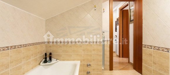 3 bedrooms House in Guidonia Montecelio, Italy No. 213980 17