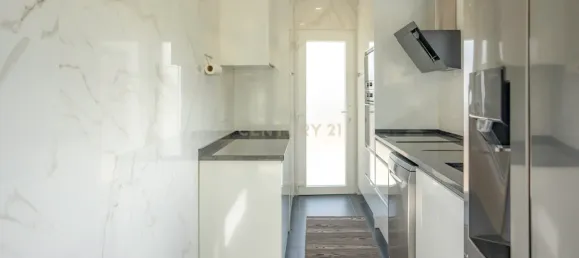 3 bedrooms Villa in Porto Salvo, Portugal No. 111041 29