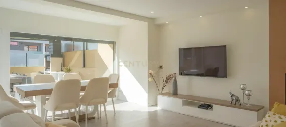 3 bedrooms Villa in Porto Salvo, Portugal No. 111041 5