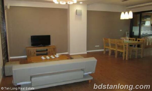 3 bedrooms Apartment in Tay Ho, Vietnam No. 6798