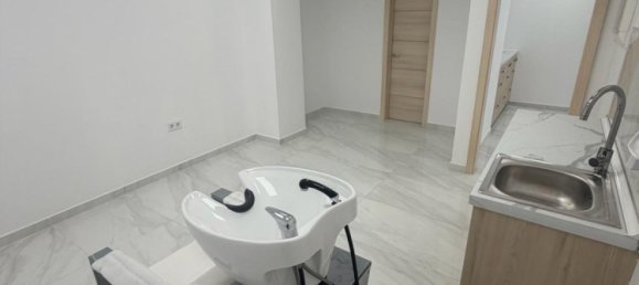 87.85 m² propiedad comercial en venta en Torrevieja, Alicante, Comunidad Valenciana, Spain № 366651 19