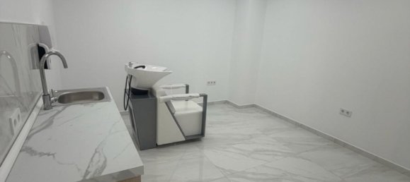 87.85 m² propiedad comercial en venta en Torrevieja, Alicante, Comunidad Valenciana, Spain № 366651 17