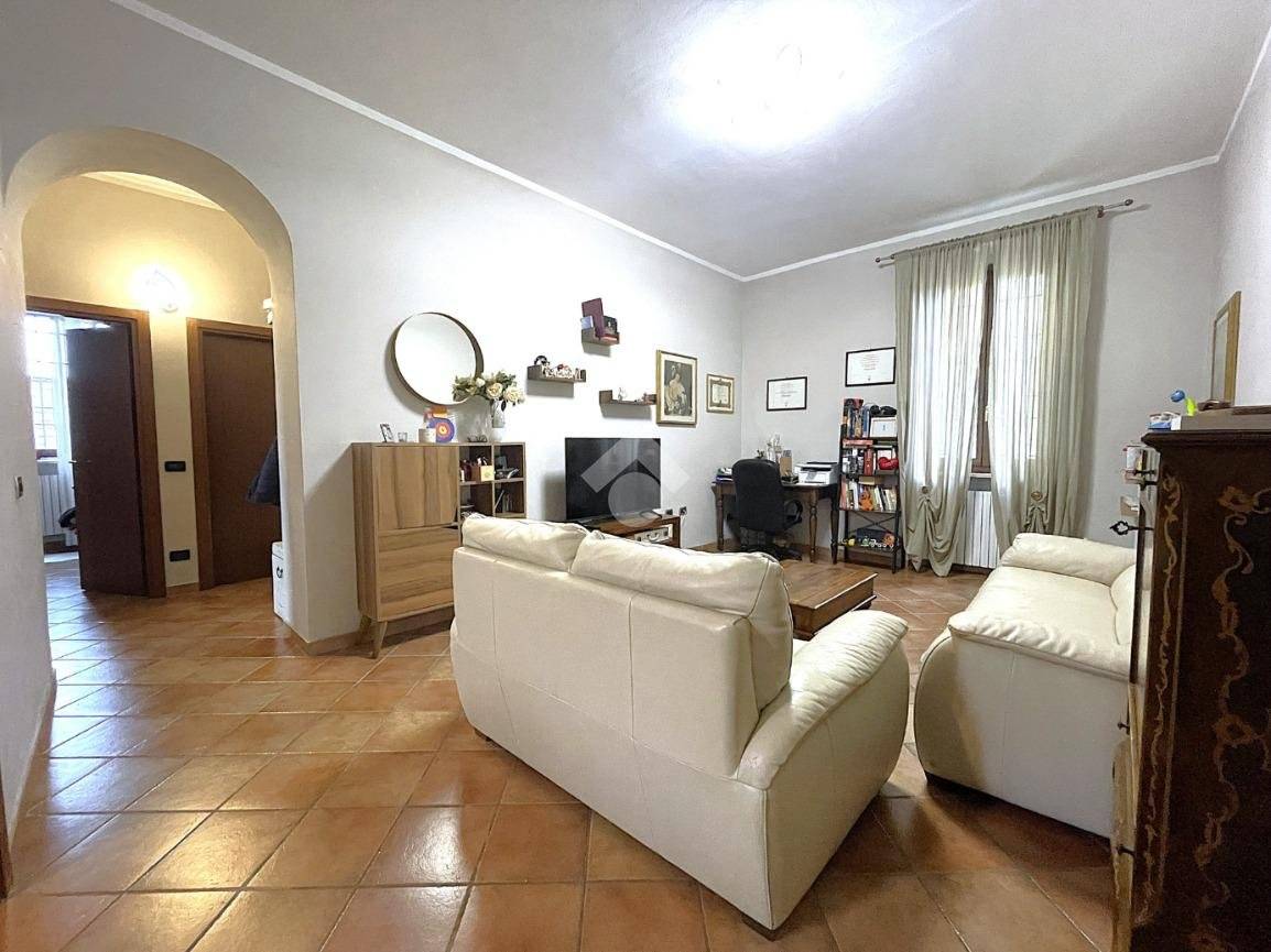 Apartamento T2 em Cremona, Italy N.º 4975