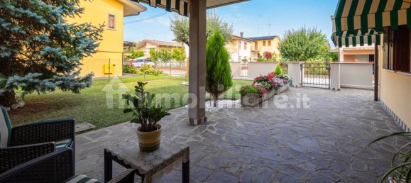 3 bedrooms Villa in Roncade, Italy No. 301615 5
