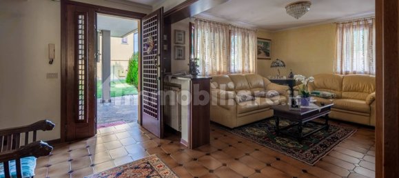 3 bedrooms Villa in Roncade, Italy No. 301615 16