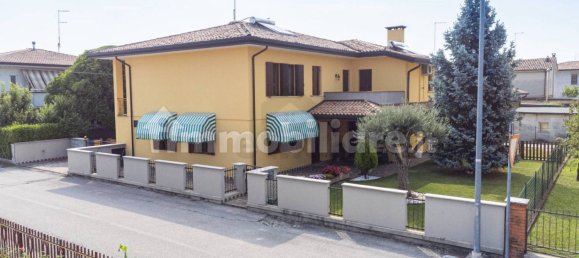 3 bedrooms Villa in Roncade, Italy No. 301615 35