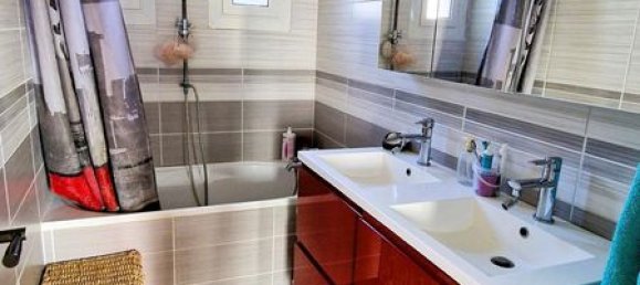 5 bedrooms House in Apt, France No. 338528 15