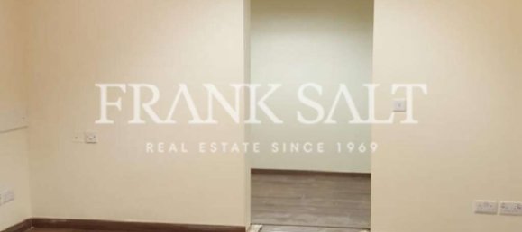 Bureau à Sliema, Malta No. 11947 2