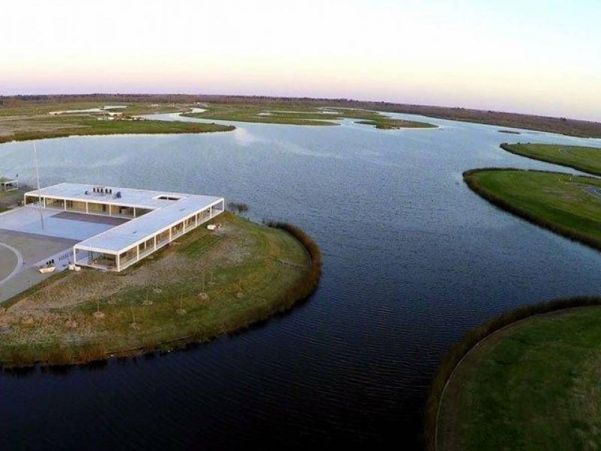  قطعة أرض في Escobar, Argentina رقم 116752