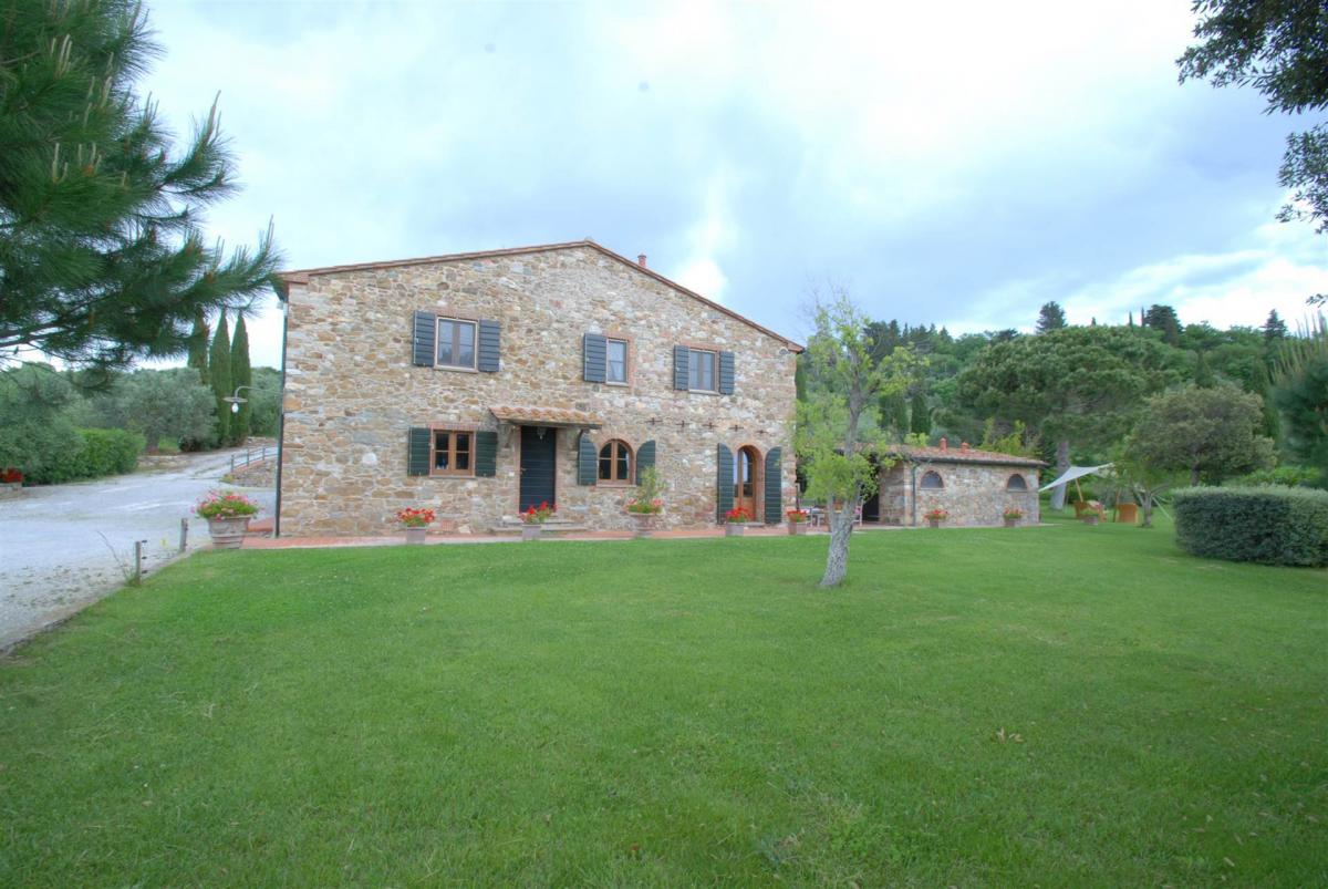 5 bedrooms Villa in Campiglia Marittima, Italy No. 1239