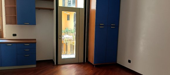 3 rooms Apartment in Milan, Italy No. 261243 3