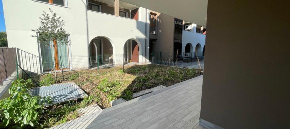 3 rooms Apartment in Pessano con Bornago, Italy No. 2108 9