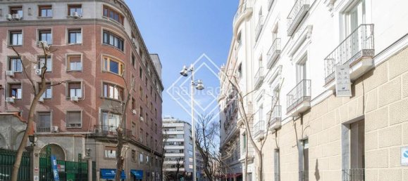 214m² Office in Madrid, Spain No. 29327 30