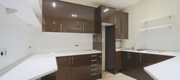 214m² Office in Madrid, Spain No. 29327 10