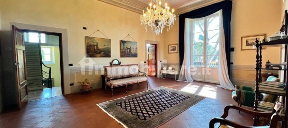 Вилла с 6 спальнями в Лукка, Италия № 115800 27