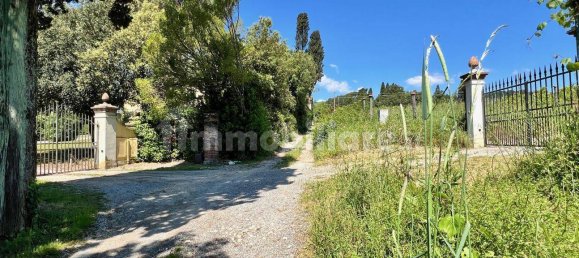 Вилла с 6 спальнями в Лукка, Италия № 115800 16