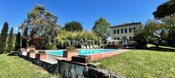 Вилла с 6 спальнями в Лукка, Италия № 115800 4