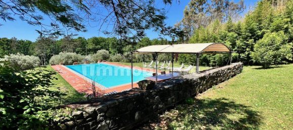 Вилла с 6 спальнями в Лукка, Италия № 115800 5