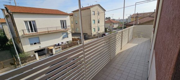 4 bedrooms Apartment in Civitanova Marche, Italy No. 312224 2