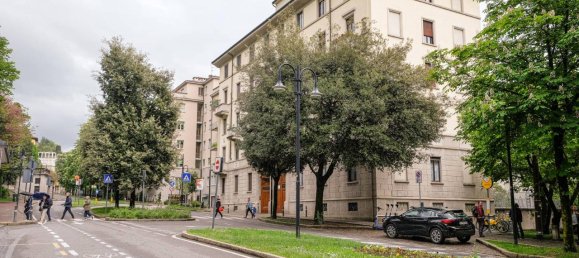 8 rooms Apartment in Bergamo, Italy No. 9420 3