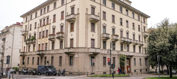 8 rooms Apartment in Bergamo, Italy No. 9420 14