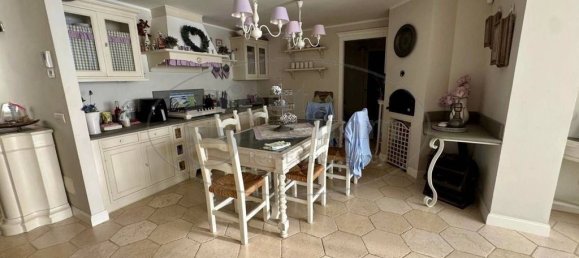 3 غرف نوم فيلا في Livorno, Italy رقم 337274 42