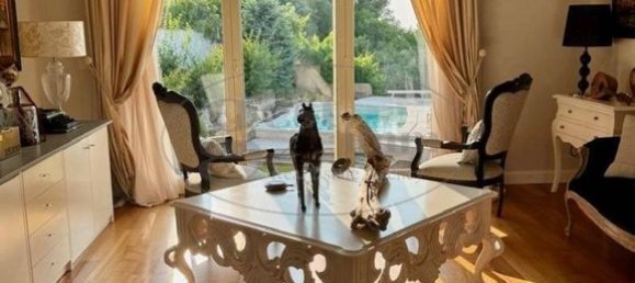 3 غرف نوم فيلا في Livorno, Italy رقم 337274 8